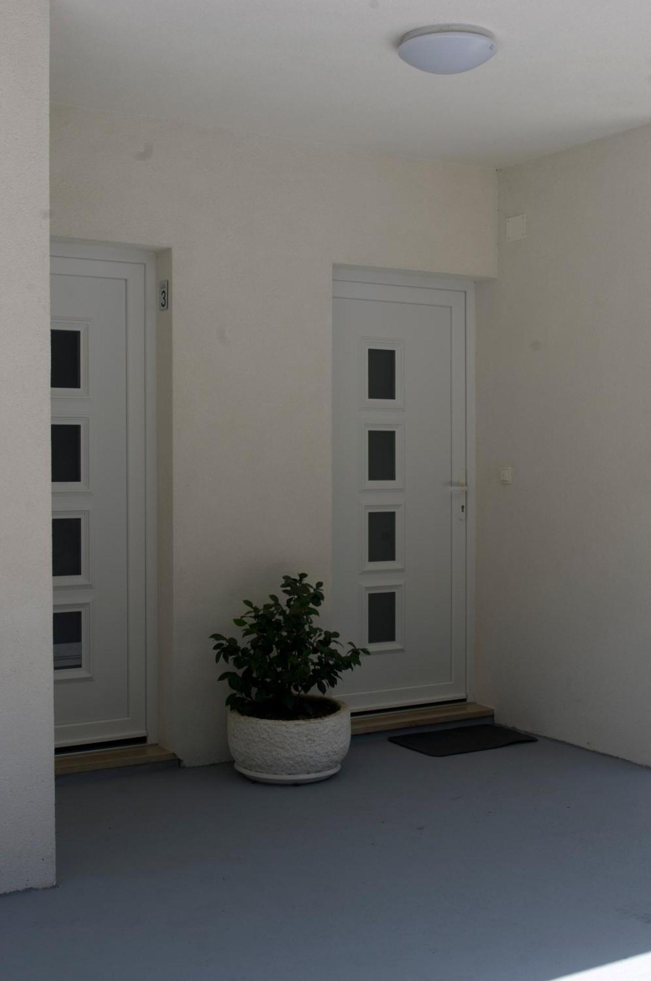 Apartment Antun - Adriatic Coast Retreat Blace Rum bild