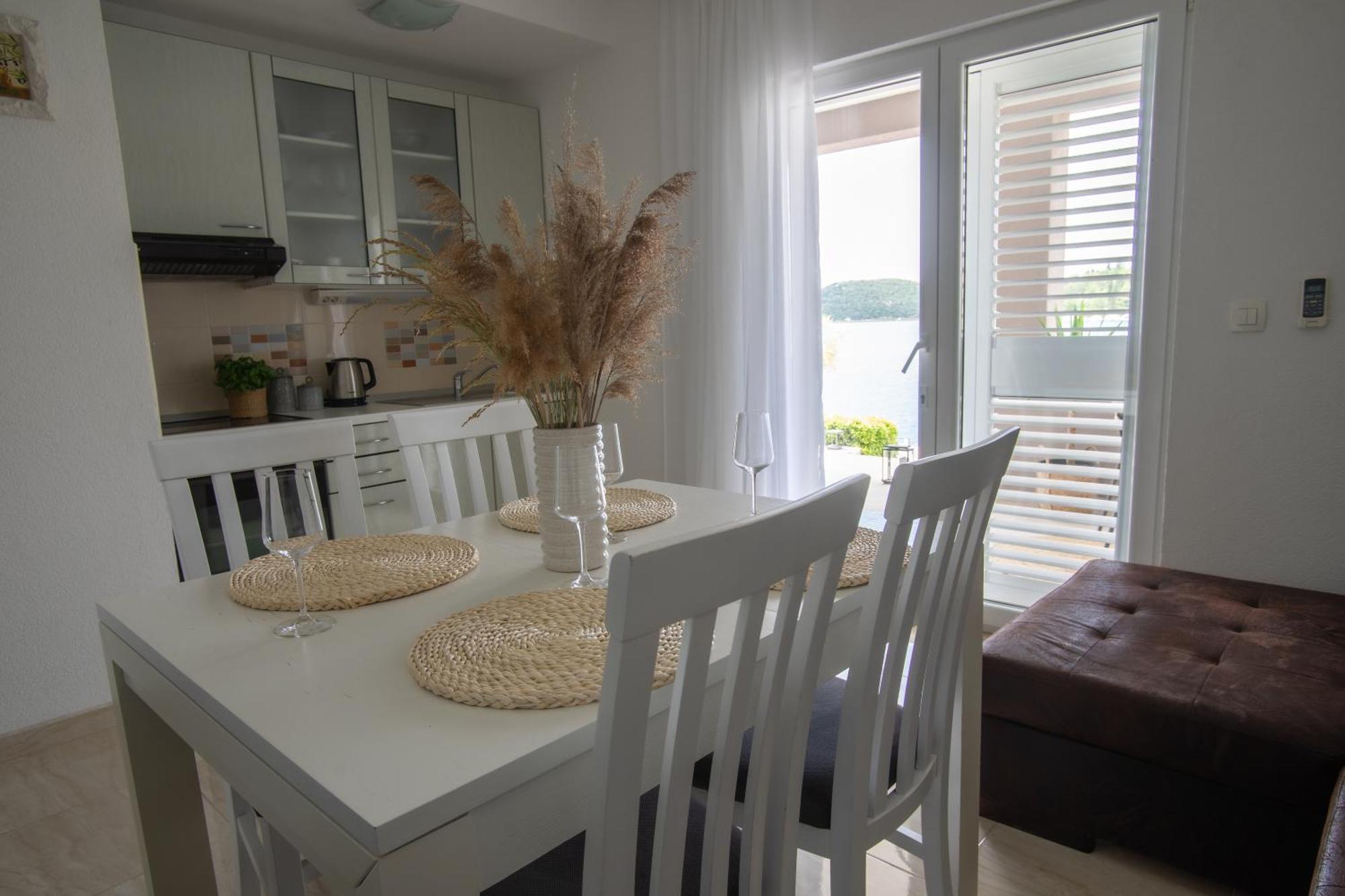 Apartment Antun - Adriatic Coast Retreat Blace Rum bild